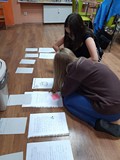 Układanie działówi segregacja materiałów pisanych w pandemii