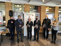 Paweł Michalak podczas prelekcji