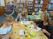 „Bezpieczne wakacje” w Bibliotece