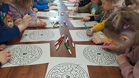 Rozwiązujemy bajkowe labirynty