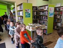 Ciuchcią po bibliotece