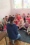 Słuchamy o tym jak zachować się w bibliotece