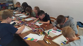 Tworzenie plakatów o ekologii, recyklingu i segregacji odpadów