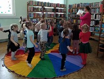 Zabawy z Guzikową książką