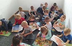 Oglądamy książeczki dla dzieci