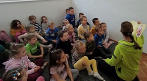 Czytamy książkę o słowie Przepraszam