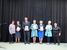 Jubilaci w czasie Dnia Bibliotekarza i Bibliotek w Koszalińskiej Bibliotece Publicznej