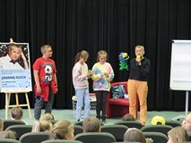 Joanna Olech na spotkaniu w Koszalińskiej Bibliotece Publicznej