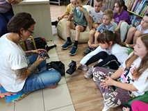 Pani Magda opowiada o aparatach fotograficznych