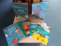 wystawa książek o tematyce morskiej