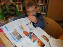 PRZEDSZKOLAKI W BIBLIOTECE