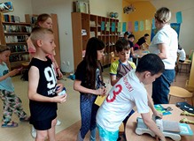 Dzieci tworzą notatniki