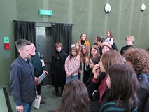 Marcin Mortka z młodzieżą