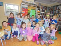 PSZCZÓŁKI W BIBLIOTECE
