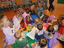 PSZCZÓŁKI W BIBLIOTECE