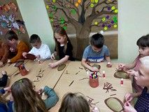 Dzieci tworzą jeżyki