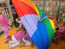 MOTYLKI W BIBLIOTECE