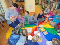MOTYLKI W BIBLIOTECE