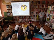 Odgrywamy scenki do wiersza 