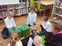 Odgrywamy scenki do wiersza 