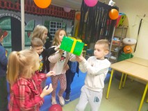 Dzieci odnalazły skarb ukryty w Sali Muminków