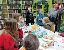 Uczestnicy spotkania podczas gry