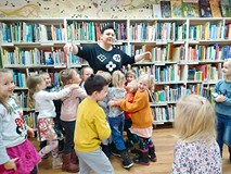 Światowy Dzień Pluszowego Misia z Wikingami z Przedszkola nr 9- dzieci i ich tulaski!!!