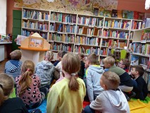 Syrop Maga Abrakabry- teatrzyk Kamishibai i Syrop Maga Abrakabry