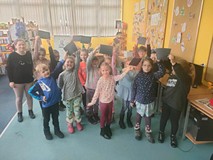 lekcja biblioteczna z pierwszkolasistami z SP nr 5 w Koszalinie