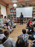 Odgrywanie scenek do wiersza 