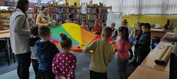 zajęcia z sześcioletnimi biedronkami z Przedszkola nr 13 w Koszalinie