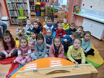 Tygryski w bibliotece