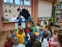 Jakie zwierzęta w kolejności wsiadały na rower?