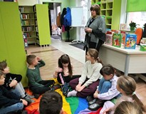 Pani Ania opowiada o bibliotece