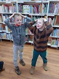 Zimowe zabawy z Olafem- zimowe posągi