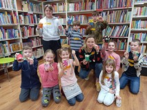 Nasza ekipa zimowych zabaw w bibliotece- super dzieciaki z bibliotecznej paki!!!