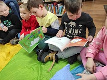 Oglądamy książki o Muminkach