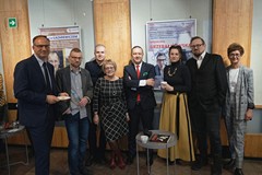 Pracownicy biblioteki w czasie uroczystości jubileuszu 75-lecia KBP