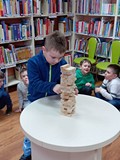 Gra z przedszkolakami w Jengę