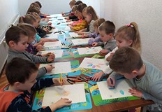 Kolorujemy rysunek wiosennego kwiatka