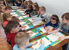 Kolorujemy rysunek wiosennego kwiatka