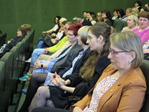 Publiczność Dnia Bibliotekarza w Koszalińskiej Bibliotece Publicznej