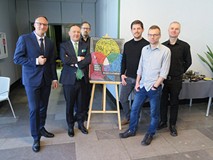 Męska część załogi w czasie Dnia Bibliotekarza w Koszalińskiej Bibliotece Publicznej