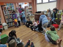 Odgrywanie inscenizacji do wiersza 