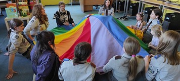 zabawa z chustą animacyjną