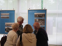 Uczestnicy wernisażu