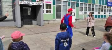 Skakanie przez linę