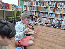 Krótkie historie skarpetek czytane przez uczniów