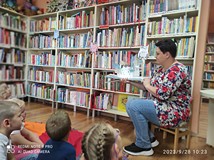 Dzieci wysłuchały opowiadania pt 