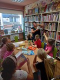 Prezentacja ciekawych książek, które możemy poznać i wypożyczyć do domu.
